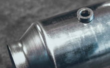 Load image into Gallery viewer, Magnaflow Conv Uni CA 2.25in./2.25in. Straight/Angle Direct Fit Converter
