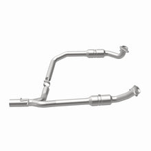 Load image into Gallery viewer, MagnaFlow 09-14 Ford E-150 California Grade CARB Compliant Direct-Fit Catalytic Converter
