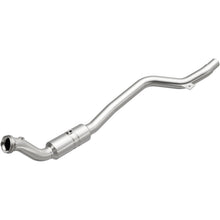 Load image into Gallery viewer, Magnaflow 11-14 Dodge Charger / Chrysler 300 V6 3.6L Direct-Fit Catalytic Converter
