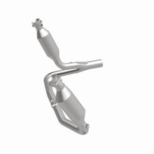 Load image into Gallery viewer, Magnaflow 2004 Dodge Dakota 3.7L Direct Fit Catalytic Converter
