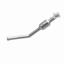 Load image into Gallery viewer, Magnaflow 13-15 Dodge Durango V6 3.6L OEM Grade / EPA Compliant Direct-Fit Catalytic Converter
