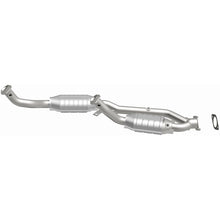 Load image into Gallery viewer, Magnaflow 99-00 Ford Windstar 3.0L Direct Fit Converter
