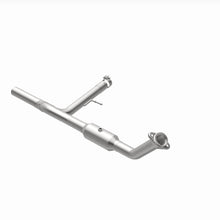 Load image into Gallery viewer, Magnaflow 2006 Ford F-150 4.6L Direct Fit Converter
