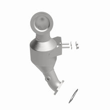 Load image into Gallery viewer, Magnaflow 12-13 Ford Edge 2.0L Direct Fit Converter
