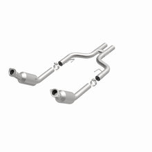 Load image into Gallery viewer, Magnaflow 05-09 Ford Mustang 4.6L Direct Fit Converter
