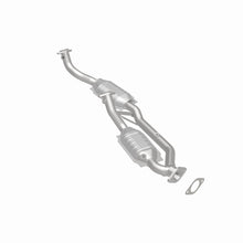 Load image into Gallery viewer, Magnaflow 99-00 Ford Windstar 3.0L Direct Fit Converter
