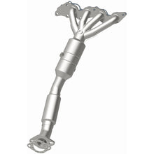 Load image into Gallery viewer, Magnaflow 08-10 Ford Focus 2.0L Direct Fit Converter
