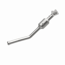 Load image into Gallery viewer, Magnaflow 13-15 Dodge Durango V6 3.6L OEM Grade / EPA Compliant Direct-Fit Catalytic Converter
