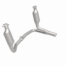 Load image into Gallery viewer, Magnaflow 2004 Dodge Dakota 3.7L Direct Fit Catalytic Converter
