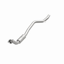 Load image into Gallery viewer, Magnaflow 11-14 Dodge Charger / Chrysler 300 V6 3.6L Direct-Fit Catalytic Converter
