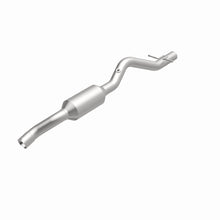 Load image into Gallery viewer, Magnaflow 98-99 Dodge Durango 5.2L Direct Fit Converter
