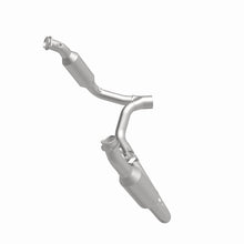 Load image into Gallery viewer, Magnaflow 2006 Dodge Ram 1500 5.7L Direct Fit Catalytic Converter
