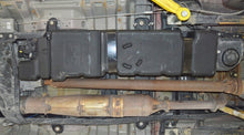 Load image into Gallery viewer, Titan Fuel Tanks 11-16 Ford F-250/F-350 PowerStroke Crew Cab Short Bed 60 Gallon XXL Mid-Ship Tank

