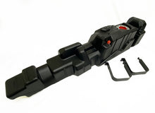 Load image into Gallery viewer, Titan Fuel Tanks 11-16 GM 2500/3500 Duramax Crew/Ext. Cab Long Bed 60 Gallon XXL Mid-Ship Fuel Tank
