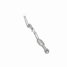 Load image into Gallery viewer, MagnaFlow Conv DF 03-07 GM 2500/3500 Passenger Side
